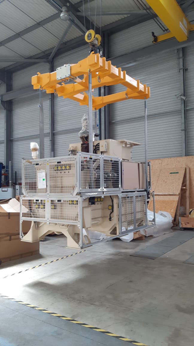 Levage d'équipement industriel par palonnier — LGEN Casablanca