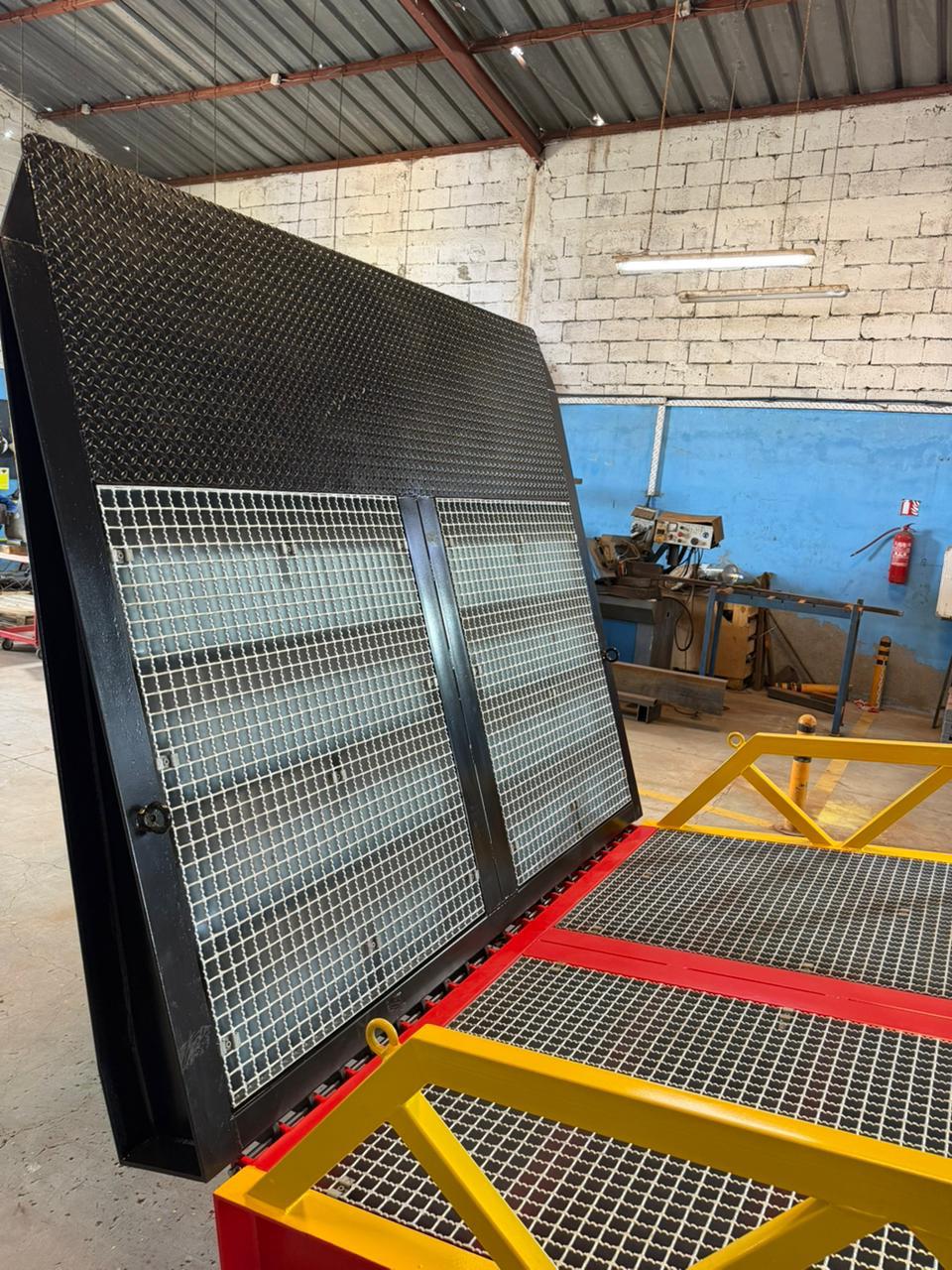Mobile industrial loading ramp — LGEN Casablanca
